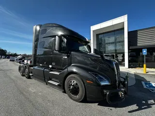 2023 Volvo VNL64T760