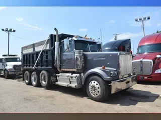2022 WESTERN STAR 4900EX