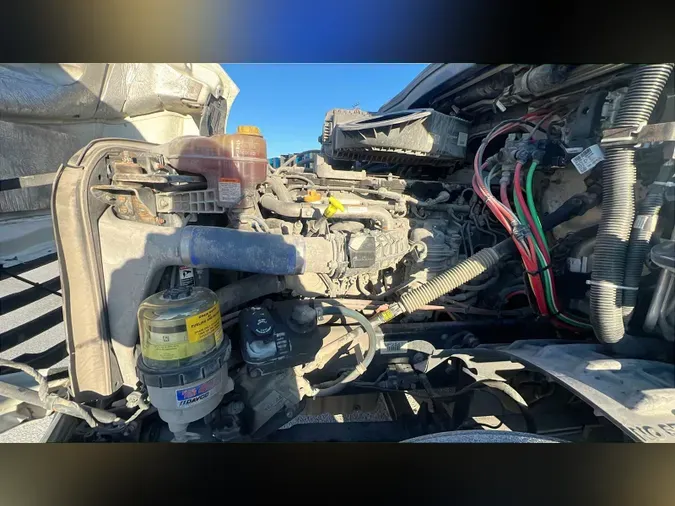 2021 Freightliner Cascadia 126