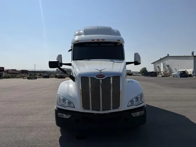 2023 Peterbilt 579ba94e5fe290579be9a7f66bdb4903b76