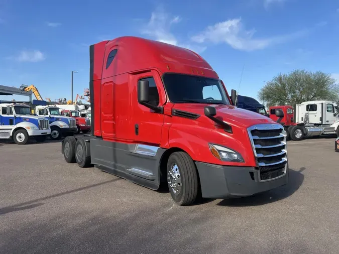 2021 Freightliner Cascadia