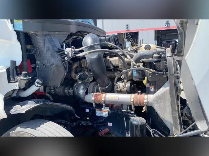 2022 Freightliner Cascadia 126