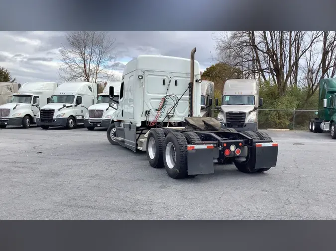 2020 Freightliner Cascadia 126ba9b558012b7e365523867756af8b765