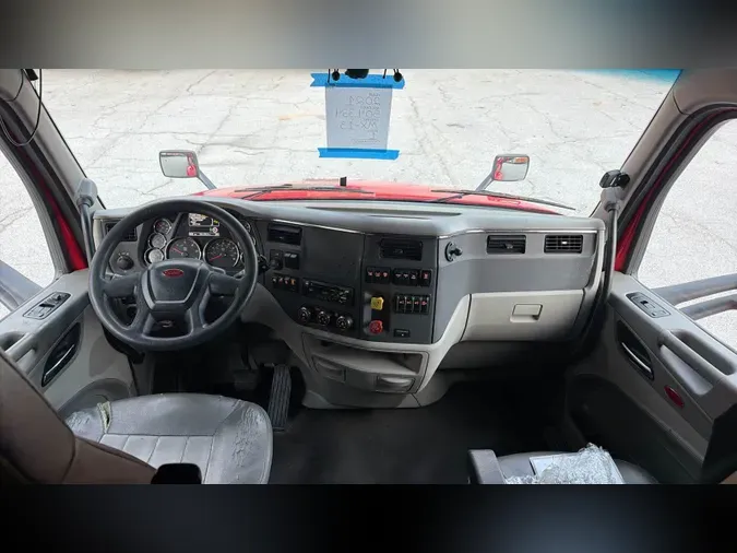 2021 Peterbilt 579
