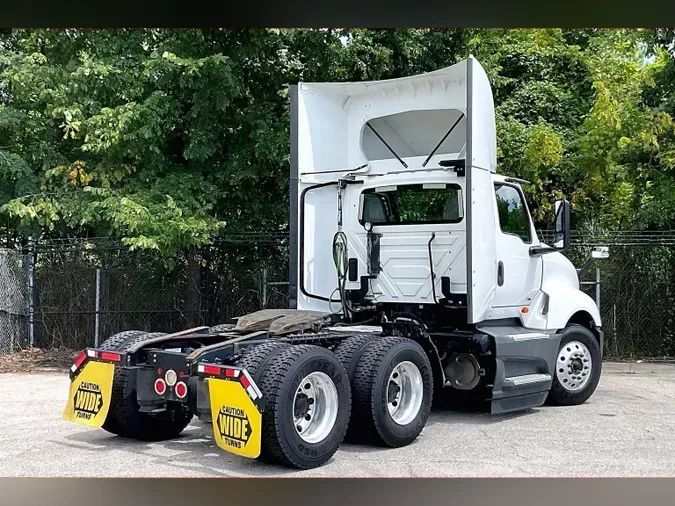 2021 INT LT625 6x4ba9c53d78b9890bb7c98811a06cf23c2