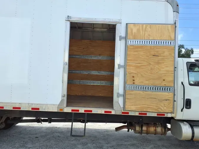 2019 NAVISTAR INTERNATIONAL 4300