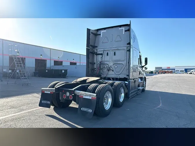 2024 Freightliner Cascadia 126ba9d3478050dc0af46edbf9412b77e46