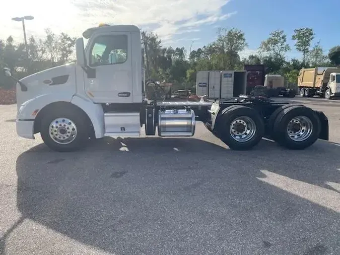 2019 Peterbilt 579