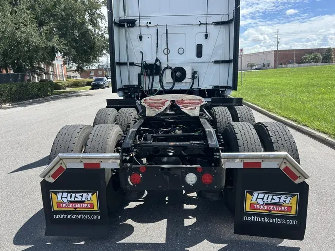 2022 International LT625