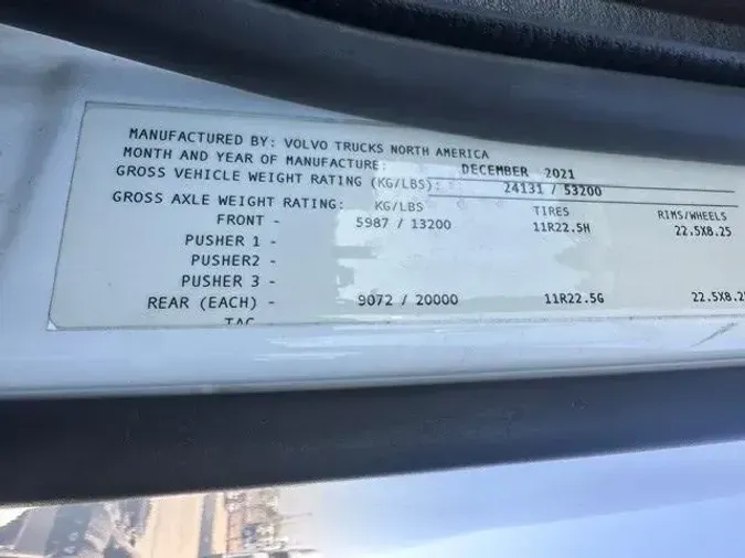 2022 Volvo VNL64T760