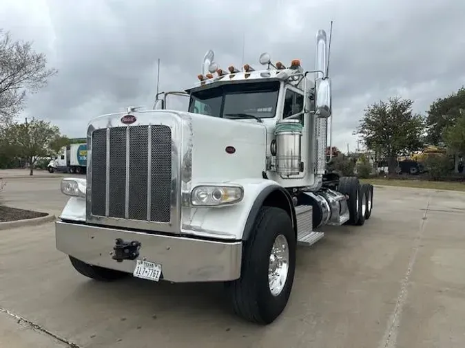 2021 Peterbilt 389