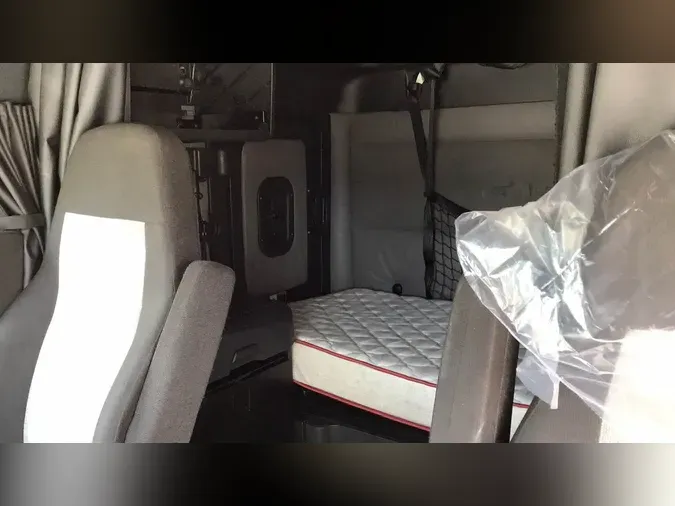 2021 Freightliner Cascadia