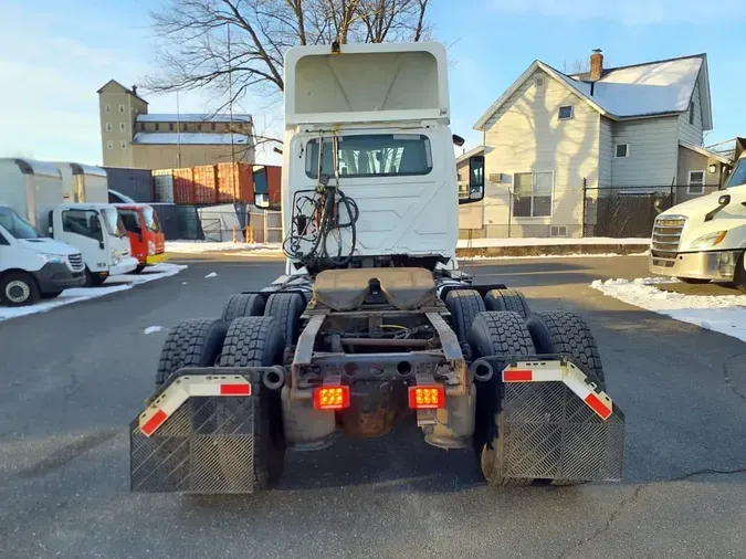 2019 NAVISTAR INTERNATIONAL LT625 DAYCAB T/Abaa419167a0a3cf3cf85e5654e370e66