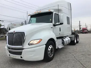 2018 INTERNATIONAL LT