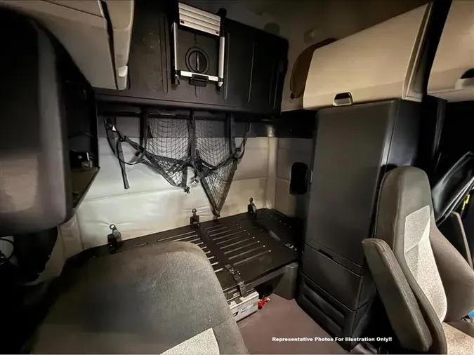 2020 FREIGHTLINER CA126