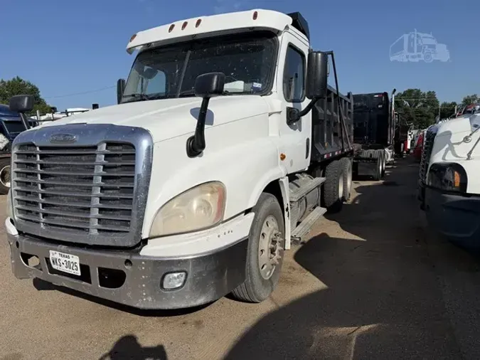 2015 FREIGHTLINER CASCADIA 125
