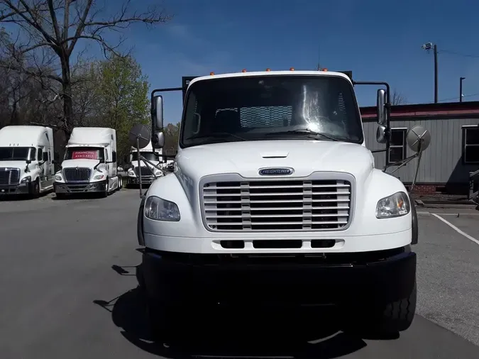 2020 FREIGHTLINER/MERCEDES M2 106