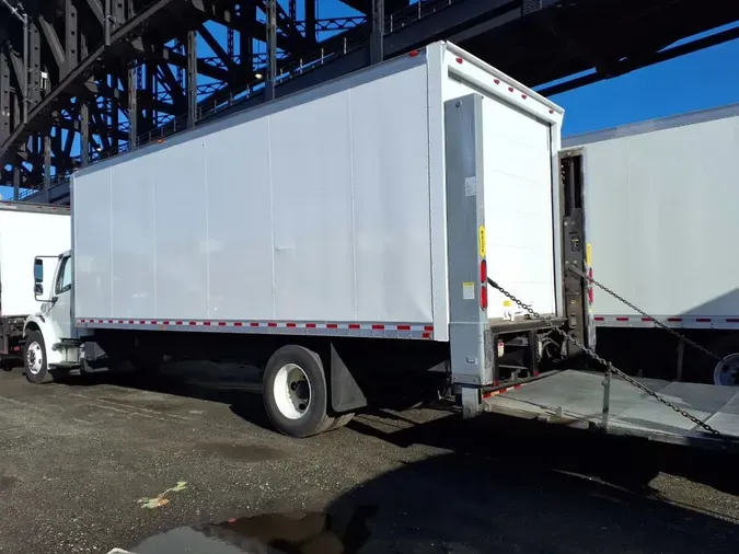 2018 FREIGHTLINER/MERCEDES M2 106
