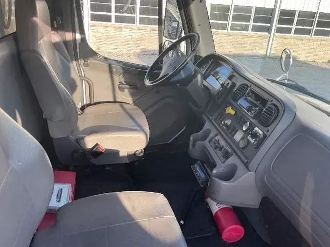 2018 Freightliner M2