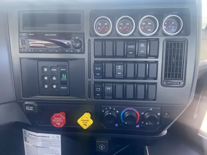 2026 Mack Granite GR64bab093c665f2058a8ec65b13a2b373ea