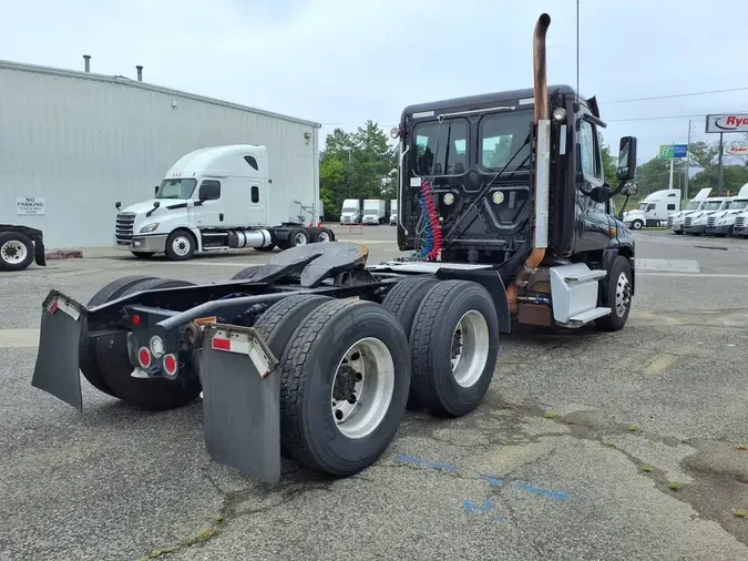 2020 FREIGHTLINER/MERCEDES CASCADIA 125