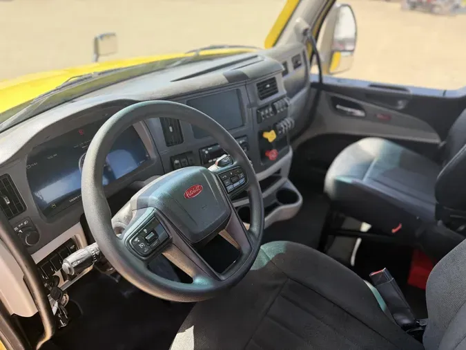 2022 Peterbilt 579