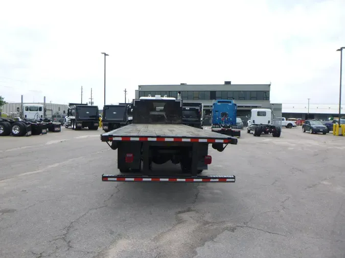 2020 Peterbilt 337