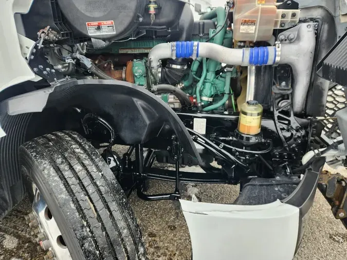 2021 VOLVO VNL64T740bab6180e410ca64191ec5ab49f42a535