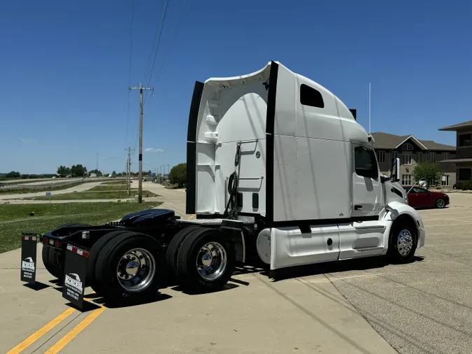 2022 PETERBILT 579