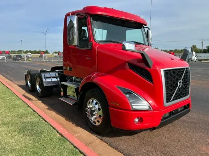 2022 VOLVO VNR300bab7e6206a40308c0c3de5750870bacc
