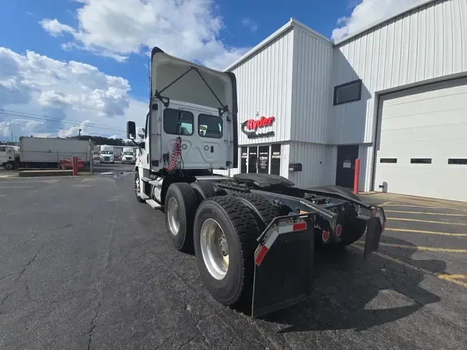 2019 FREIGHTLINER/MERCEDES CASCADIA 125bab889c5ed2509f562a4b0470bb0cb71