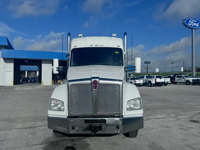 2020 KENWORTH T880