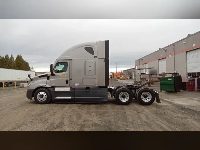 2024 Freightliner Cascadia 126babcdfad6d6023c545d070f54d17c6b3