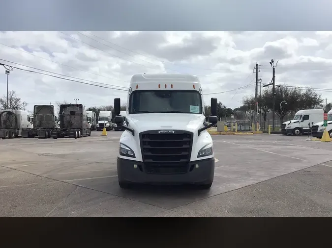 2022 Freightliner Cascadia 126bac1dd9acb40e2065f58367c7f11986e