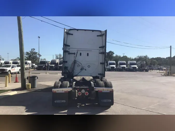 2021 Freightliner Cascadia