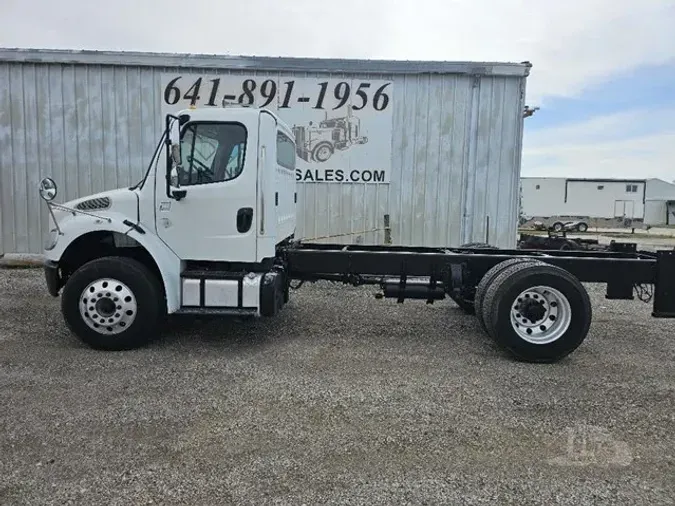 2015 FREIGHTLINER BUSINESS CLASS M2 106
