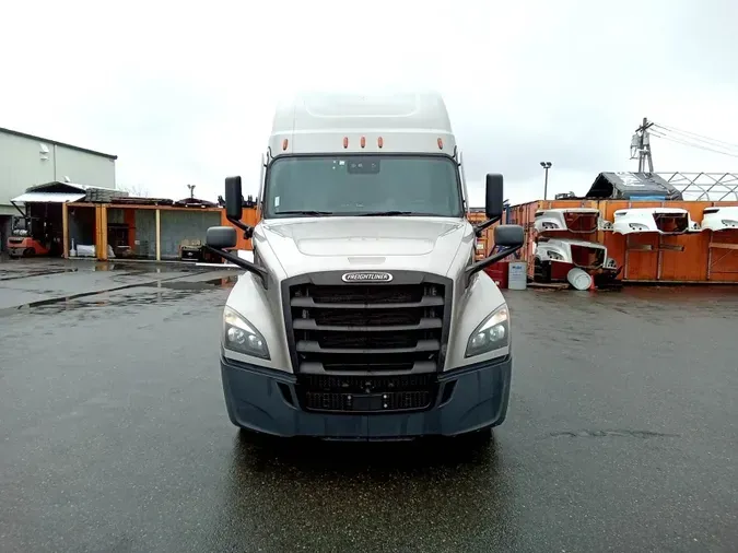 2021 Freightliner Cascadia