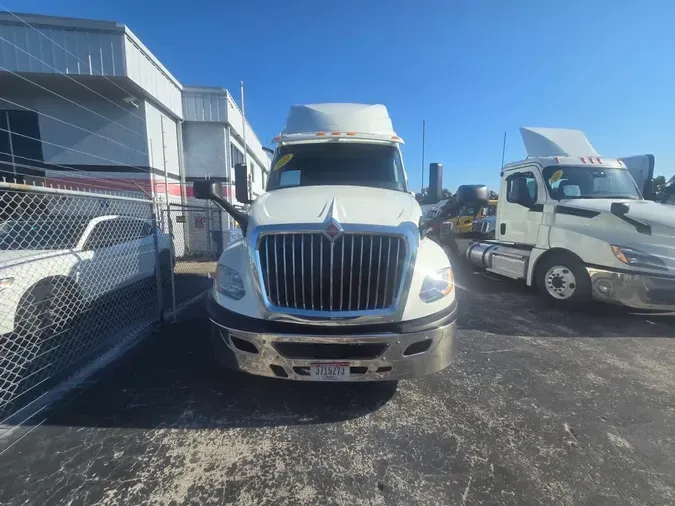 2020 NAVISTAR INTERNATIONAL LT625 SLPR CAB