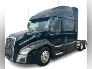 2021 Volvo VNL 860