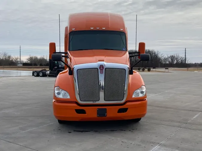 2020 Kenworth T680