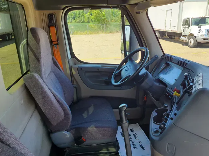 2017 FREIGHTLINER/MERCEDES CASCADIA 125