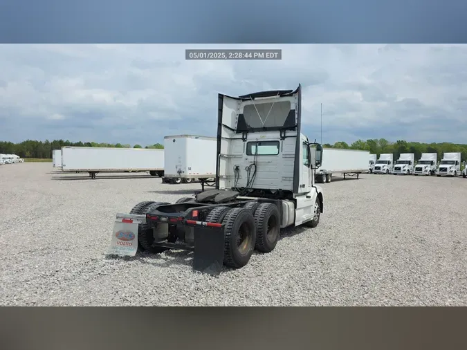 2018 Volvo VNL300