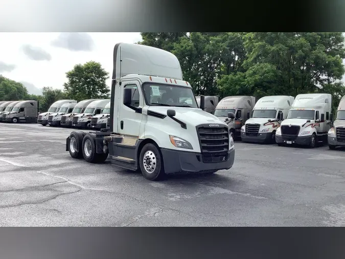 2019 Freightliner Cascadia 126bad1c0f2bdfb30c48aed4d73a5071507