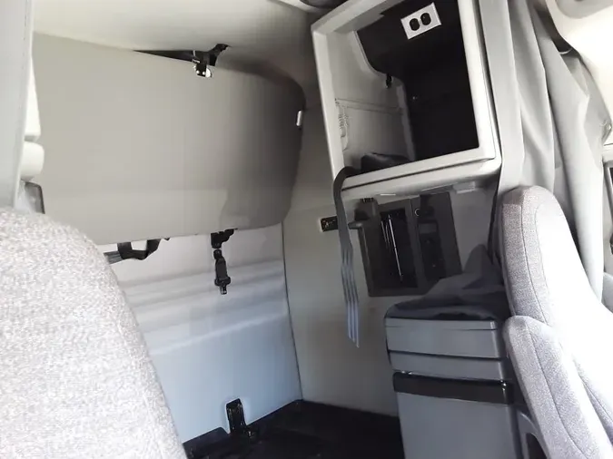 2020 VOLVO VNR64T-640bad318a69d95d297a47fc313c0adab0a