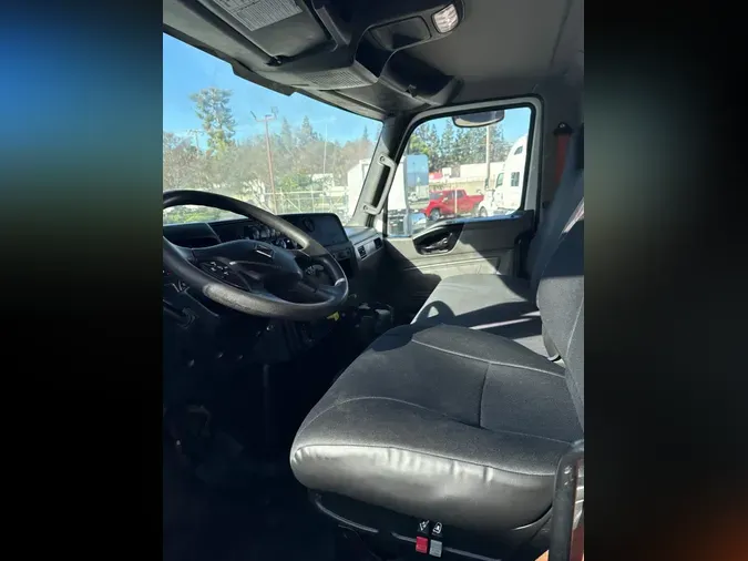 2019 NAVISTAR INTERNATIONAL MV607 (4X2)