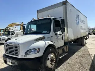 2006 FREIGHTLINER BUSINESS CLASS M2 106