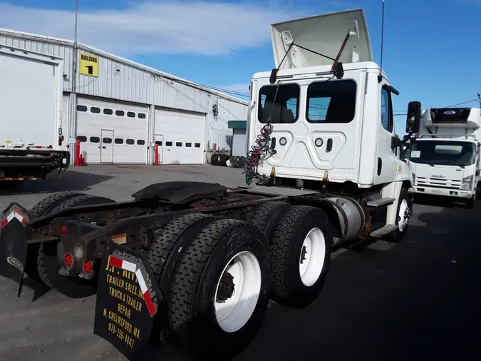 2018 FREIGHTLINER/MERCEDES CASCADIA 125