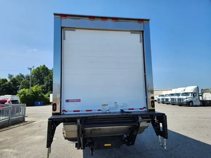 2019 FREIGHTLINER M2 106