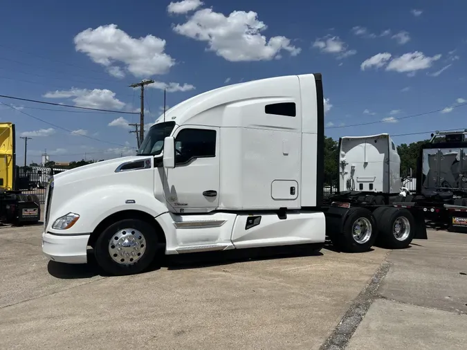 2021 Kenworth T680