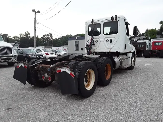 2019 FREIGHTLINER NEW CASCADIA PX12664